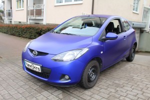 Fahrzeugfolierung Mazda 2 Front