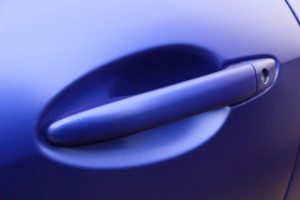 Fahrzeugfolierung Mazda 2 Türgriff